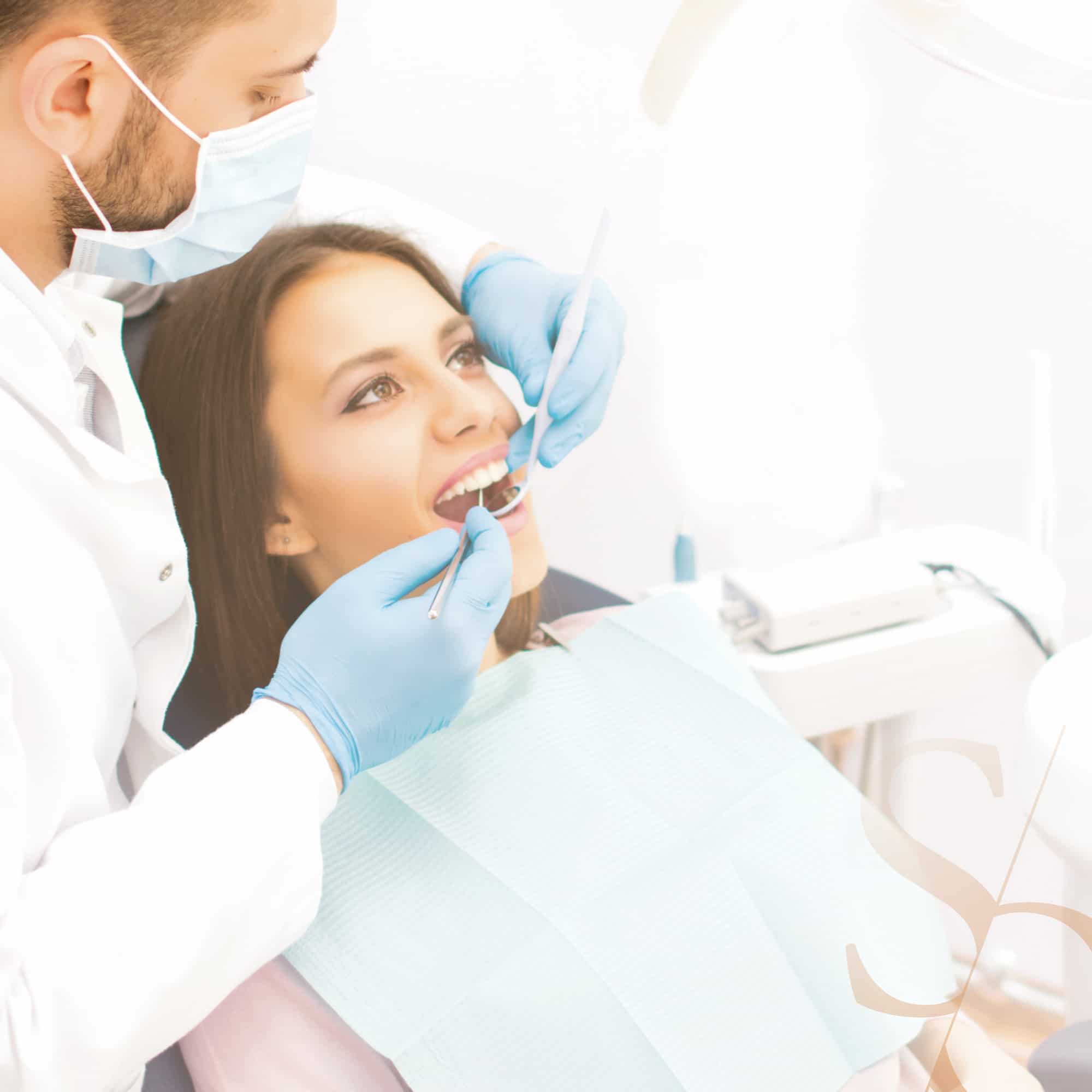 Détartrage, nécessité et résultats | Clinique dentaire Sana Oris Paris 8