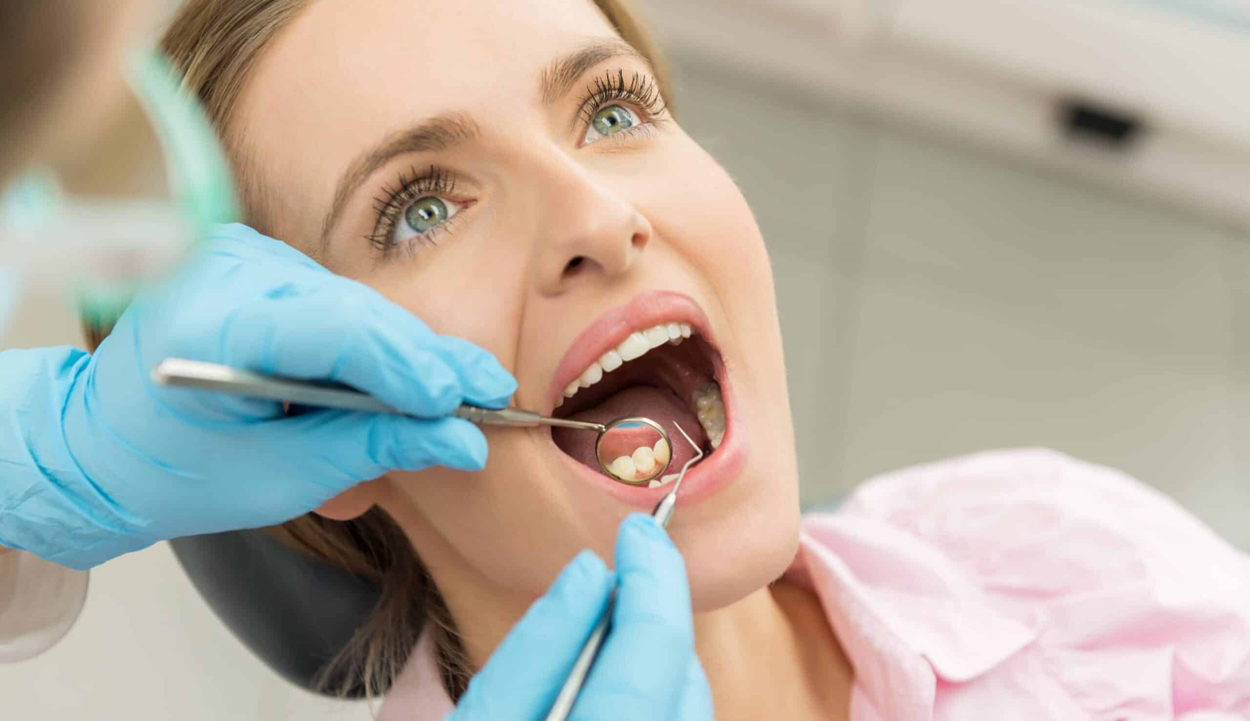 Pour quelles raisons réaliser une greffe osseuse dentaire ? | Clinique dentaire Sana Oris | Paris 8