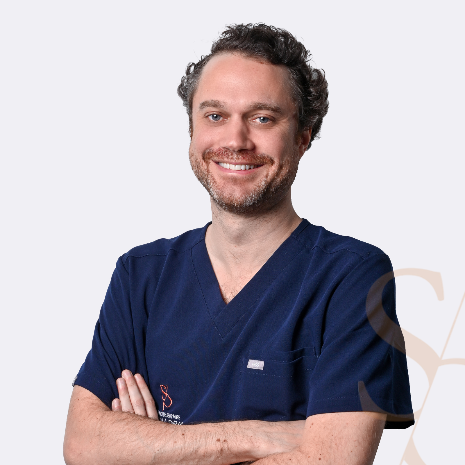 Dr Charron | Equipe médicale | Clinique dentaire Sana Oris | Chirurgiens dentistes | Paris 8