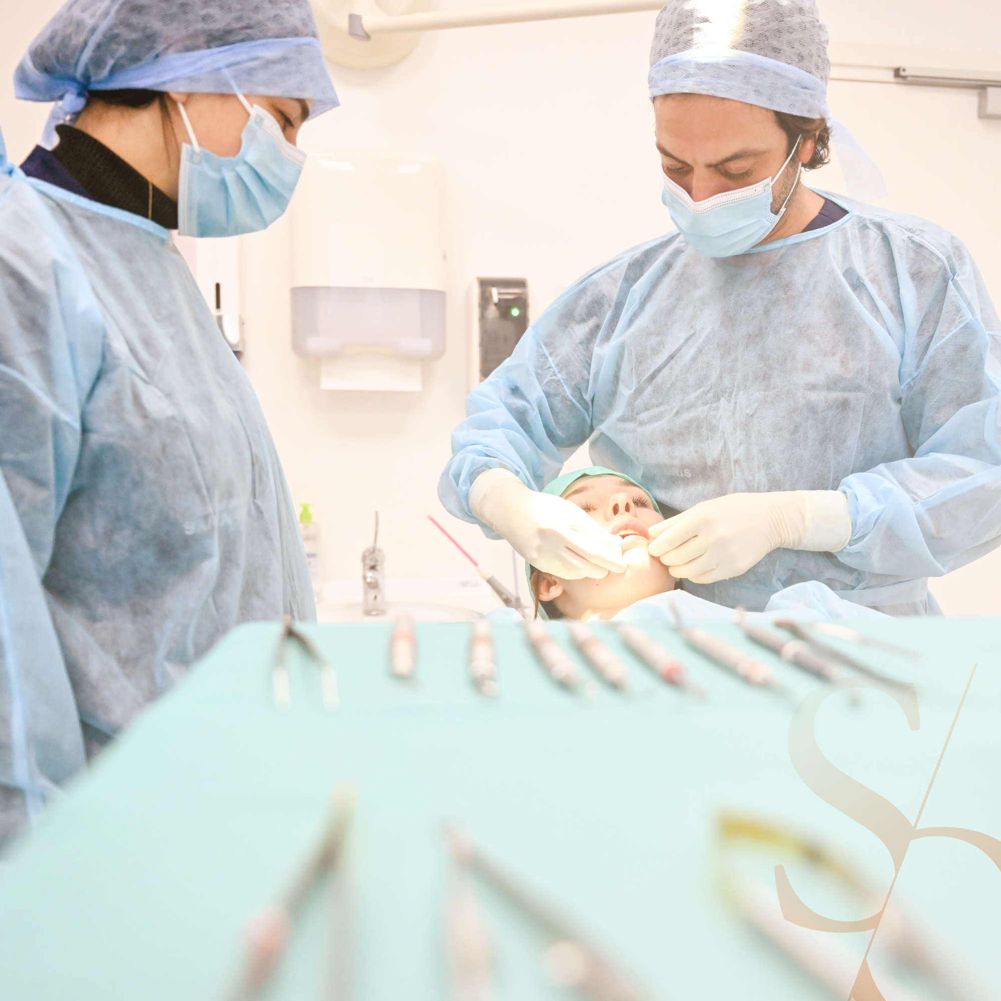 Implants basaux | Sana Oris | Paris